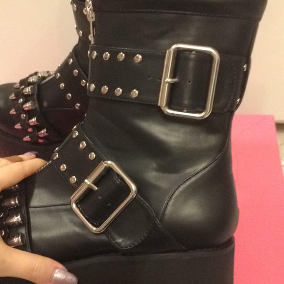 ❌SOLD❌Dolls Kill Charla Tedrick Loaded Ankle Boots - Picture 6 of 15